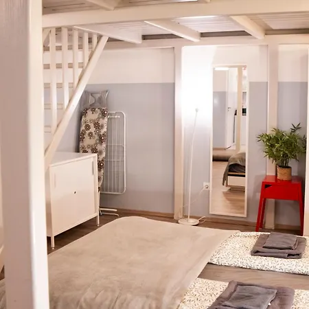 Klau33 In Party District * Budapest