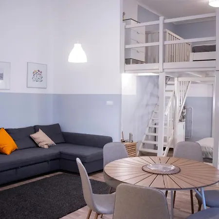 Klau33 Cozy In Party District. *
