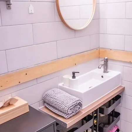 Klau33 Cozy In Party District. Apartament *