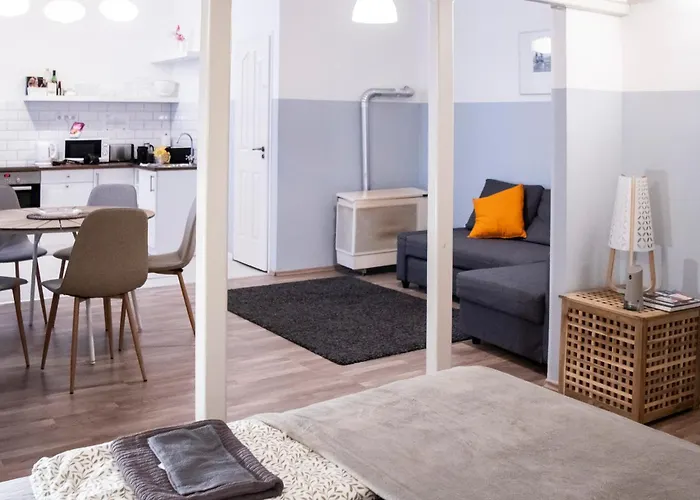 Klau33 In Party District *